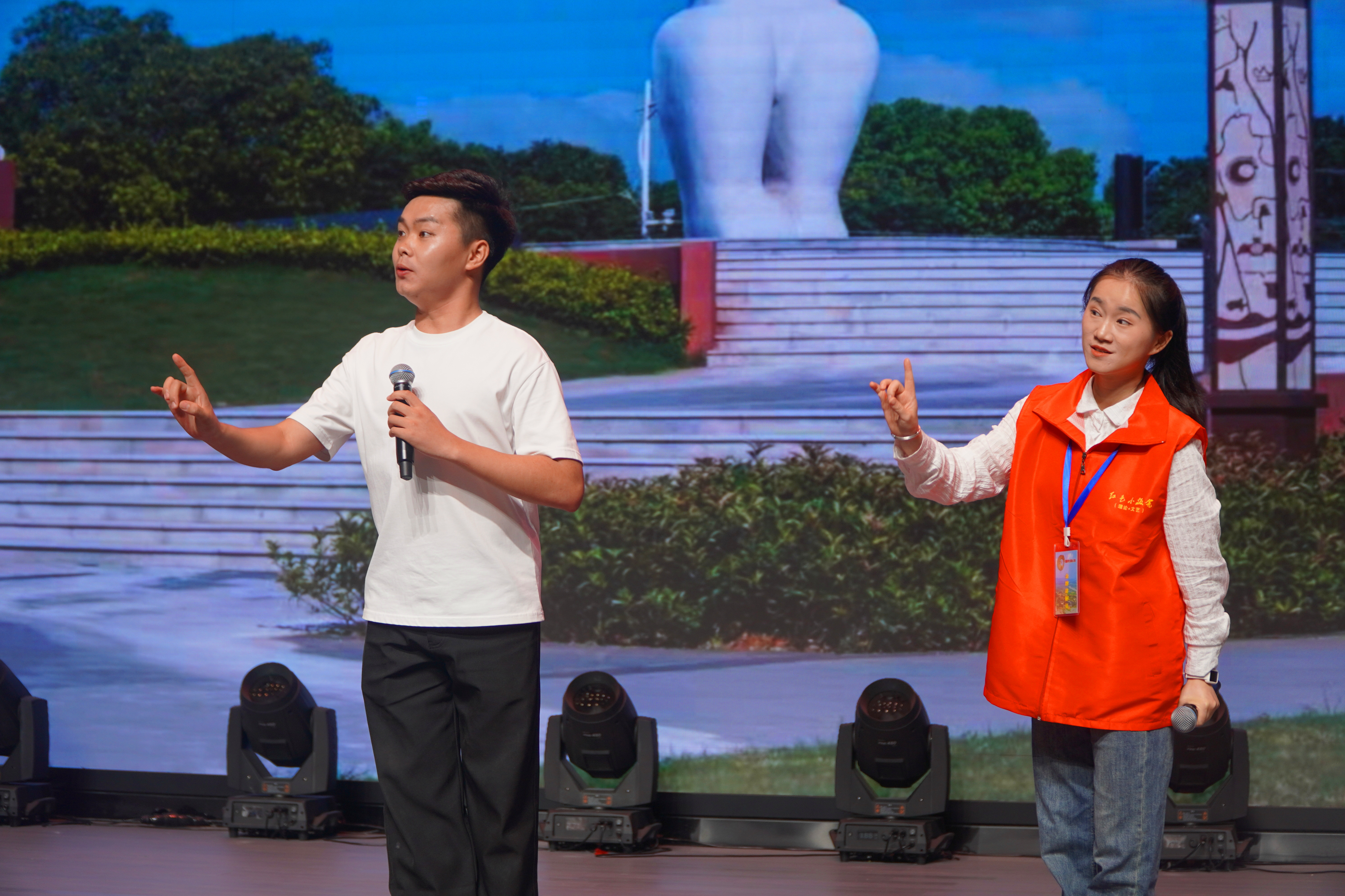 小品《家有龙宝》 小品《家有龙宝》